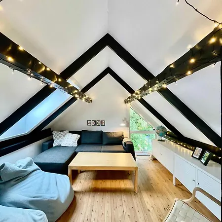 Cozy Original - Close To The